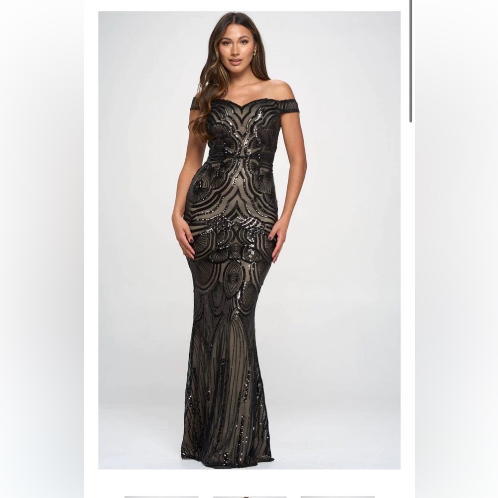 NUDE & ONYX SEQUIN GOWN 🖤